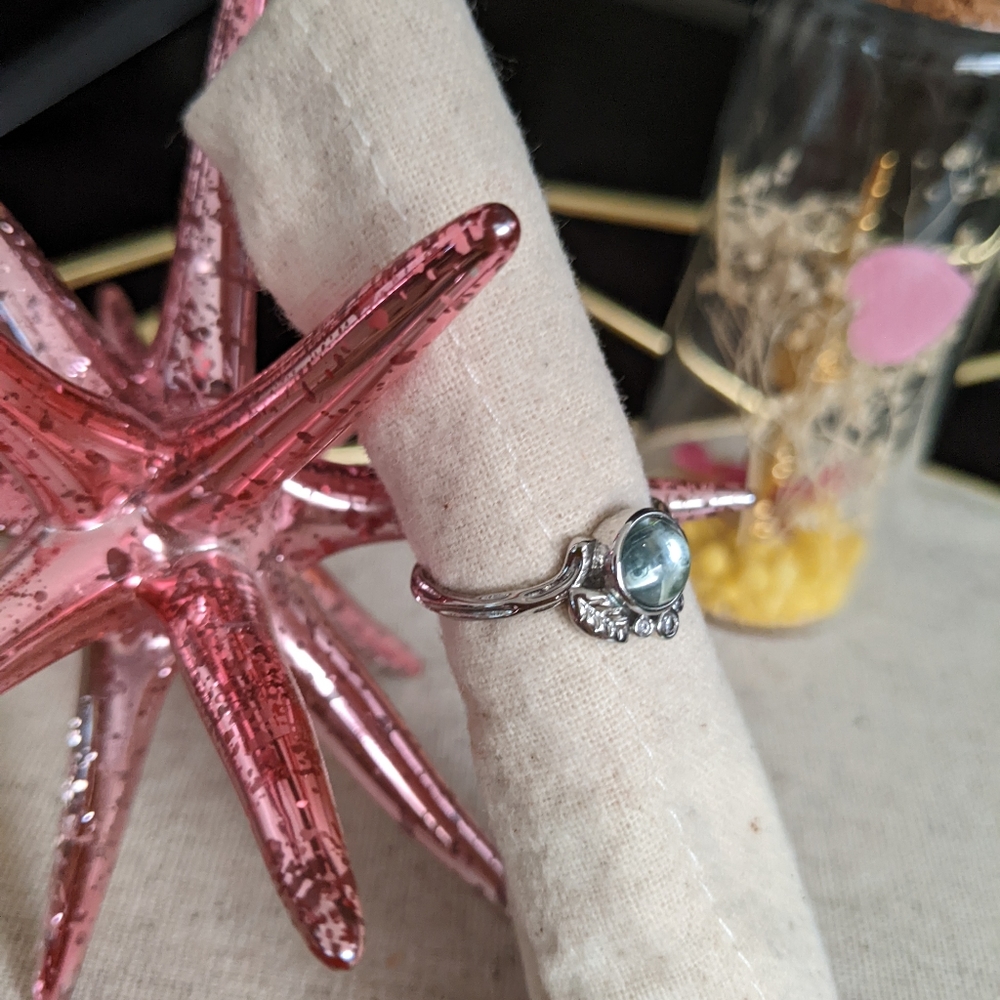 Whimsical ring - Picture 3 of 3